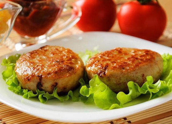 Котлеты из куриного фарша и капусты на ужин