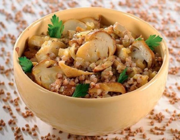 Гречка с грибами и луком
