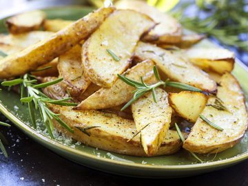 Жареный картофель не будет кашей: 3 главных слагаемых успеха приготовления